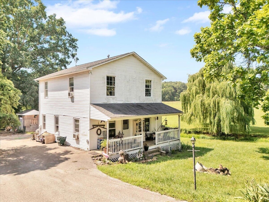 02-4090 Rockingham Blvd_02