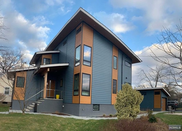 205 Vanderburgh Ave, Rutherford, NJ 07070 - photo 1