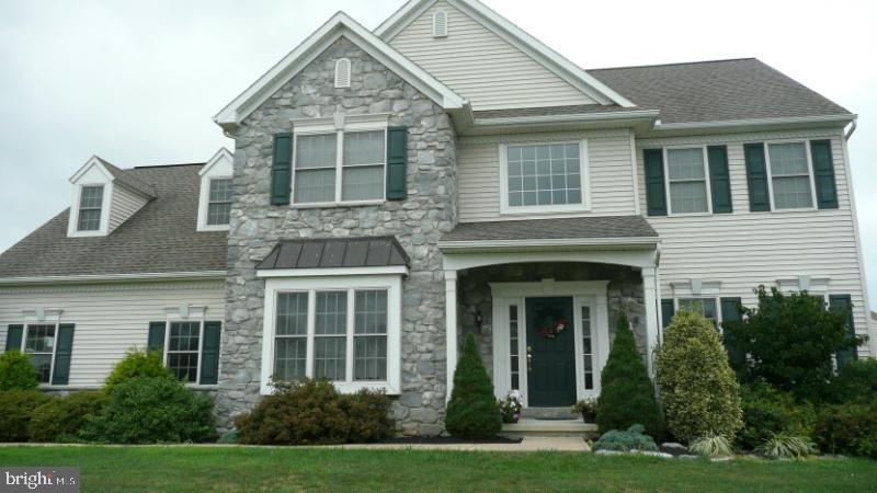40 Sarah Ln, Mount Joy, PA 17552 - photo 1
