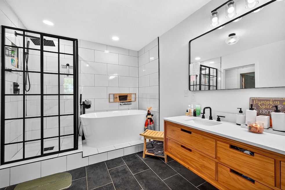 Under Contract $195,000