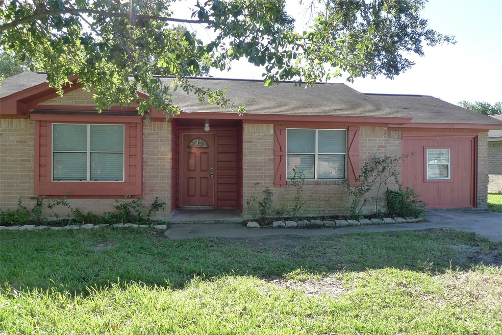 407 N 9th St, Beasley, TX 77417 - photo 1