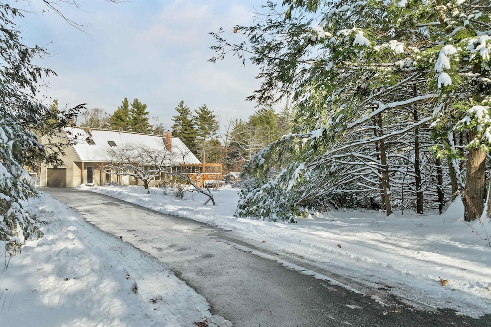 118 Birch Rd, Chester, NH 03036 - photo 1