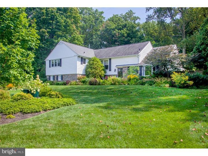 419 Clairemont Rd, Villanova, PA 19085 - photo 1