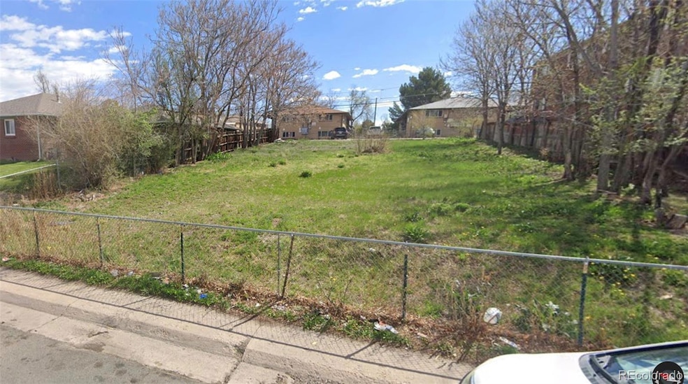 1758 Chester St, Aurora, CO 80010 - photo 1