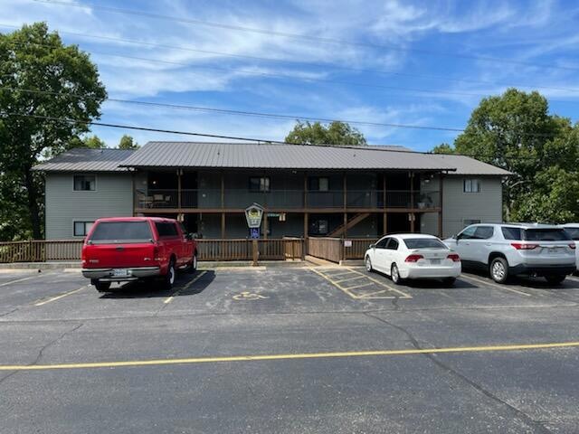 Building 12 unit 10