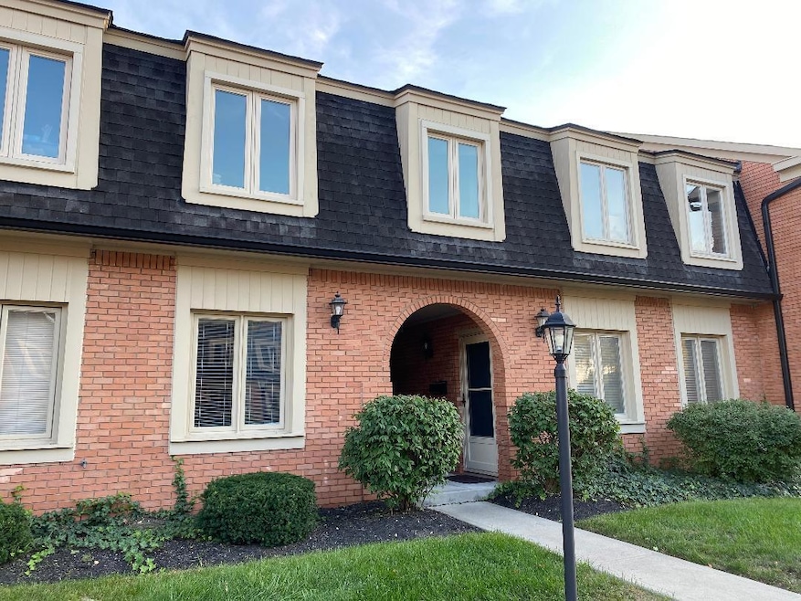 1129 Canterbury Ct unit A, Indianapolis, IN 46260 - photo 1