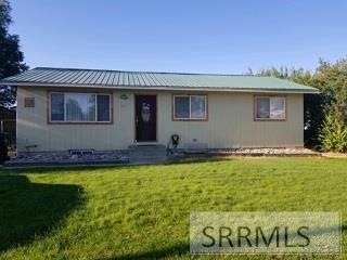 1195 W 45 S, Blackfoot, ID 83221 - photo 1