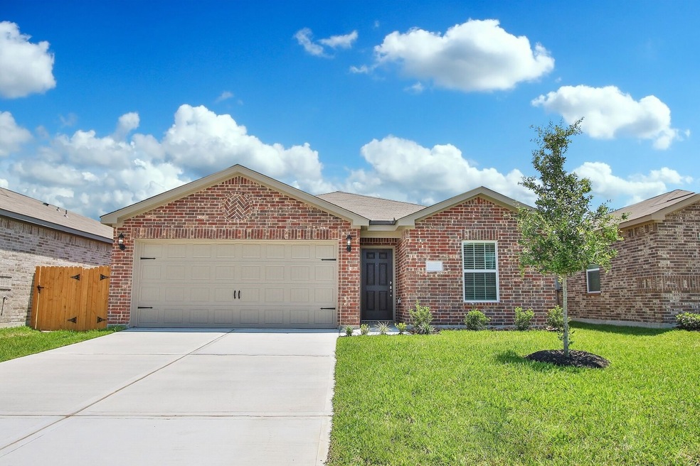 10903 Hillside Creek Dr, Humble, TX 77396 - photo 1
