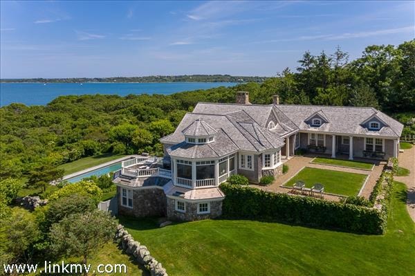 7 Clay Pit Ln, Aquinnah, MA 02535 - photo 1