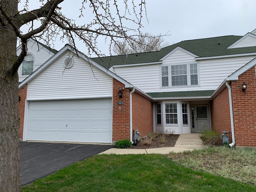 103 Welwyn St unit 14D, Lake Bluff, IL 60044 - photo 1