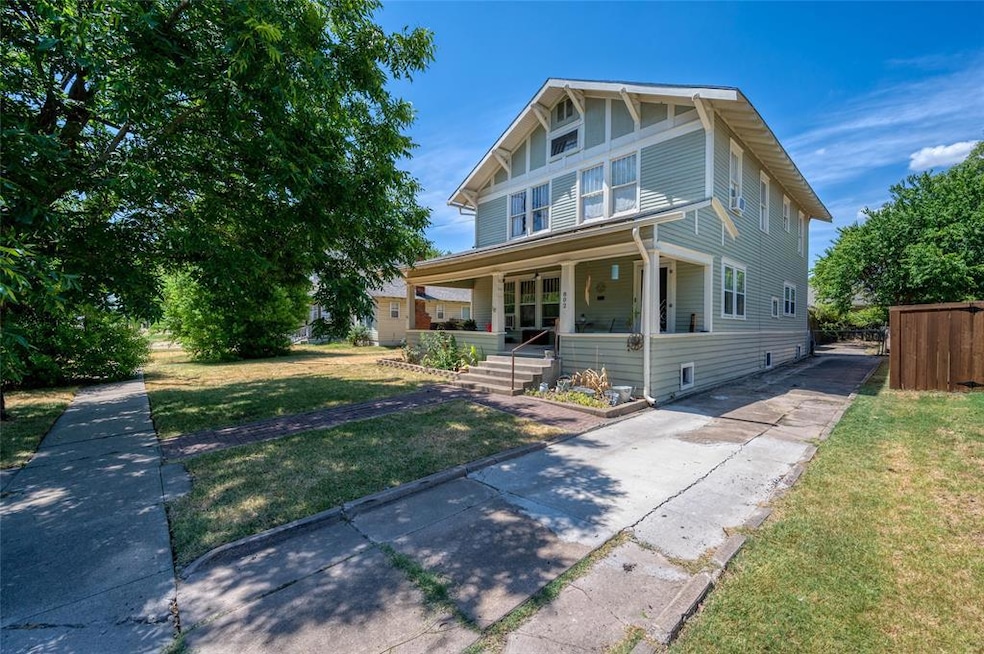 802 N Walnut St, Sherman, TX 75090 - photo 1