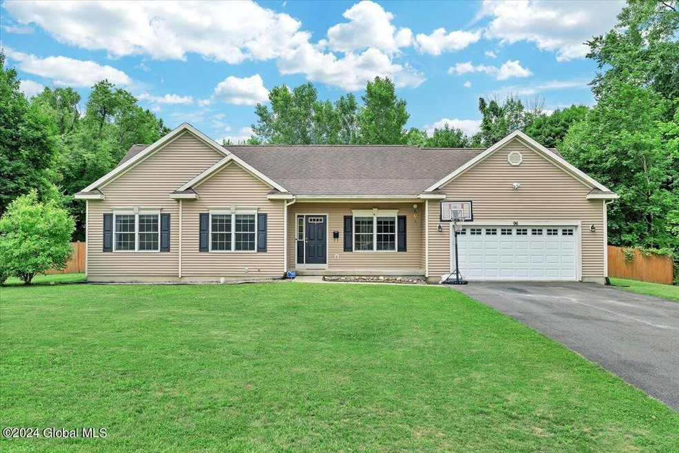 96 Thompson St, Troy, NY 12180 - photo 1