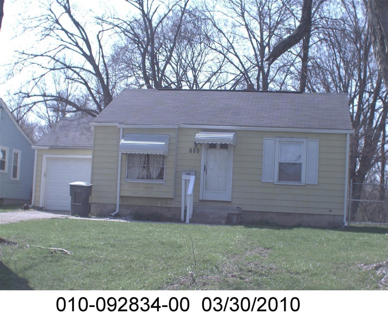 689 Columbia