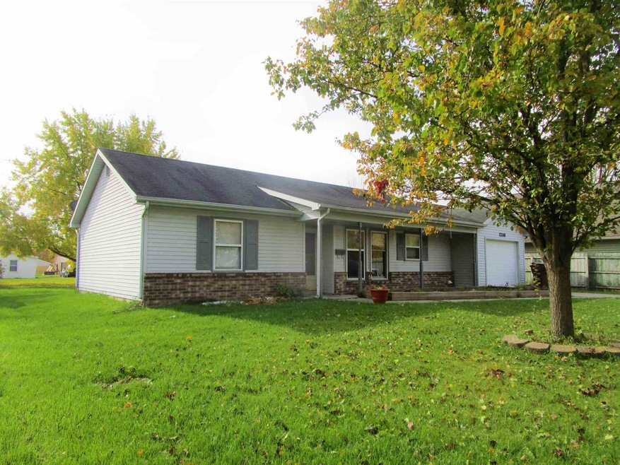 1208 W Central Ave, Bluffton, IN 46714 - photo 1