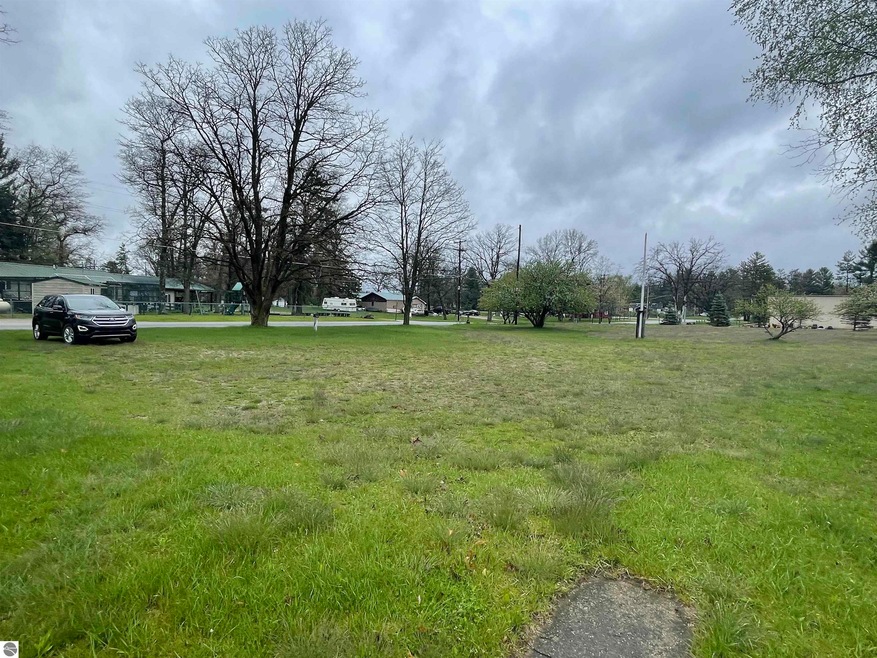 7326 W Esmond Rd, Hale, MI 48739 - photo 1