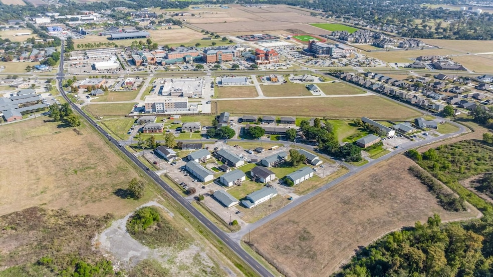 2147 Audubon Ave, Thibodaux, LA 70301 - photo 1