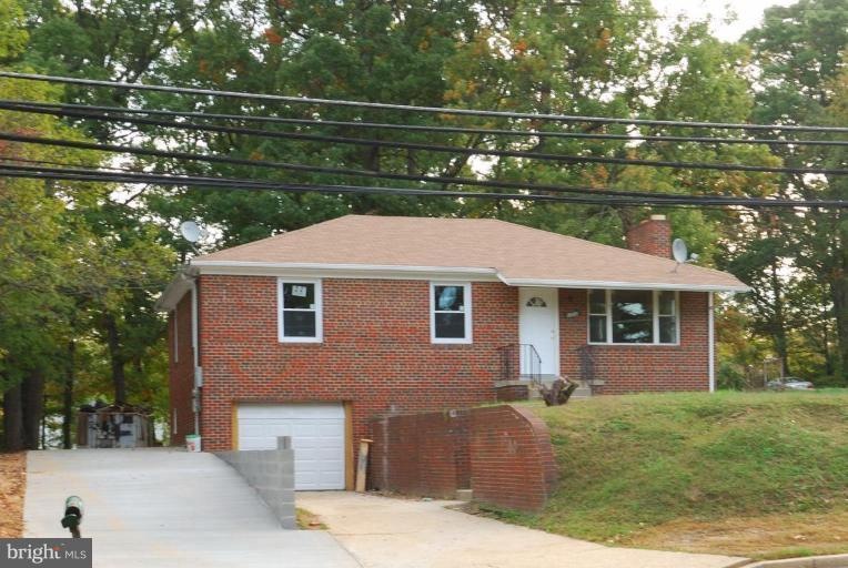 6506 Livingston Rd, Oxon Hill, MD 20745 - photo 1