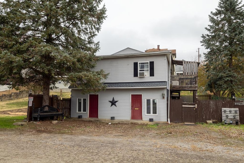 621 Grant St, McMechen, WV 26040 - photo 1