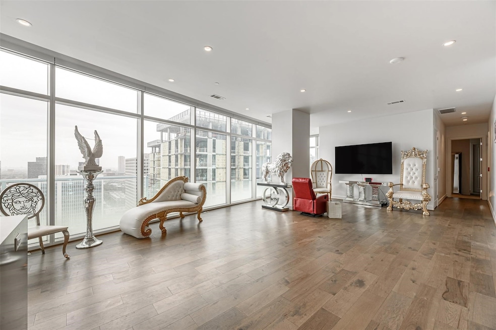 Arabella unit 2104, Houston, TX 77027 - photo 1