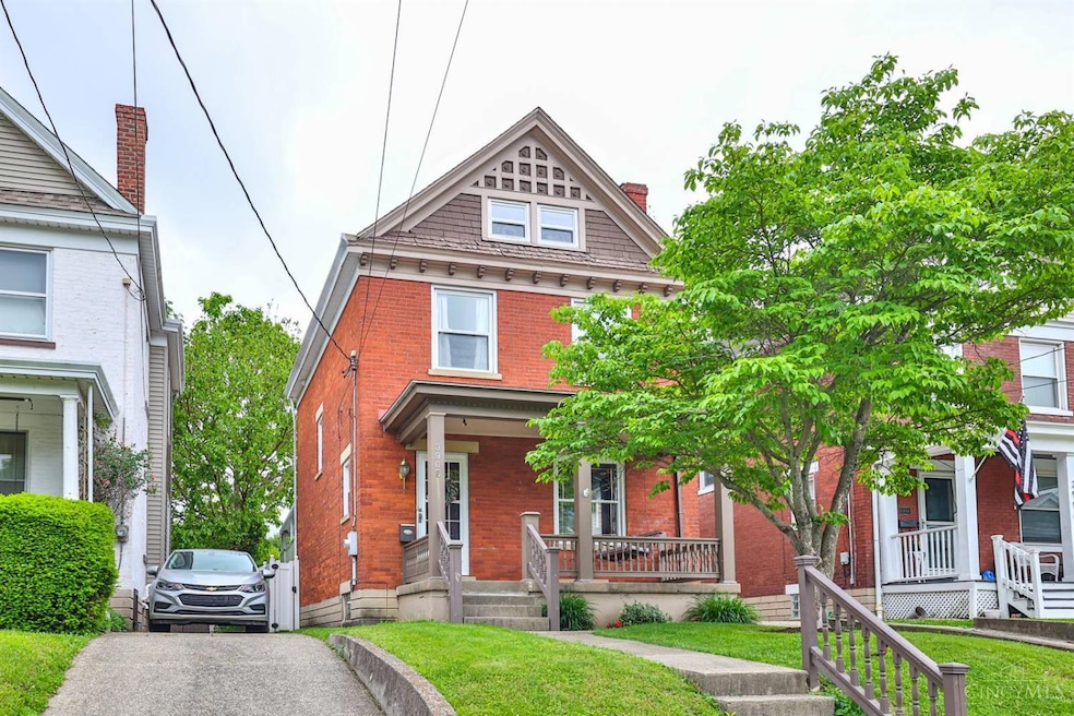 Sold $372,000