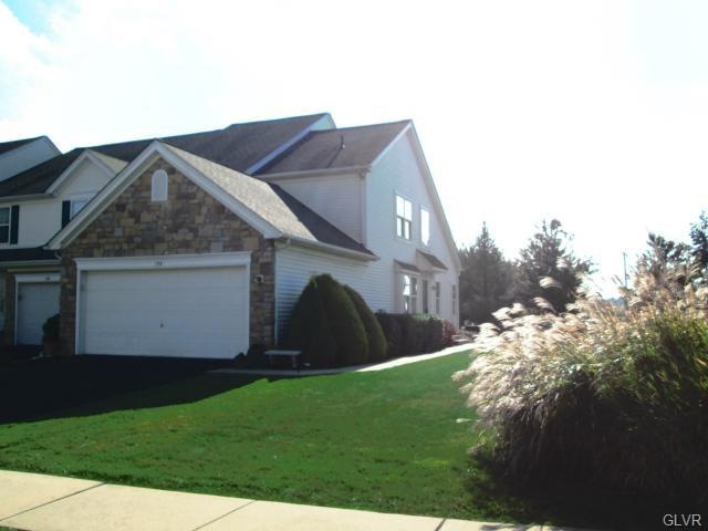 194 Park Ridge Dr, Easton, PA 18040 - photo 1