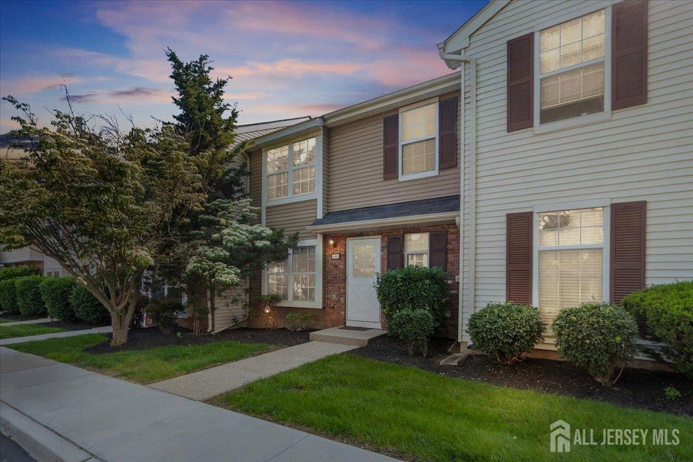 450 Saint Giles Ct, Somerset, NJ 08873 - photo 1