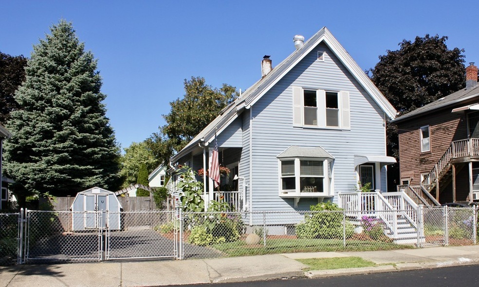 84 Flint St, Lynn, MA 01905 - photo 1