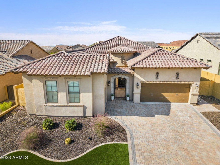 57-web-or-mls-2308-n-trowbridge