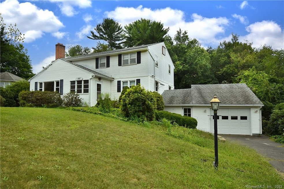 557 Bloomfield Ave, Windsor, CT 06095 - photo 1