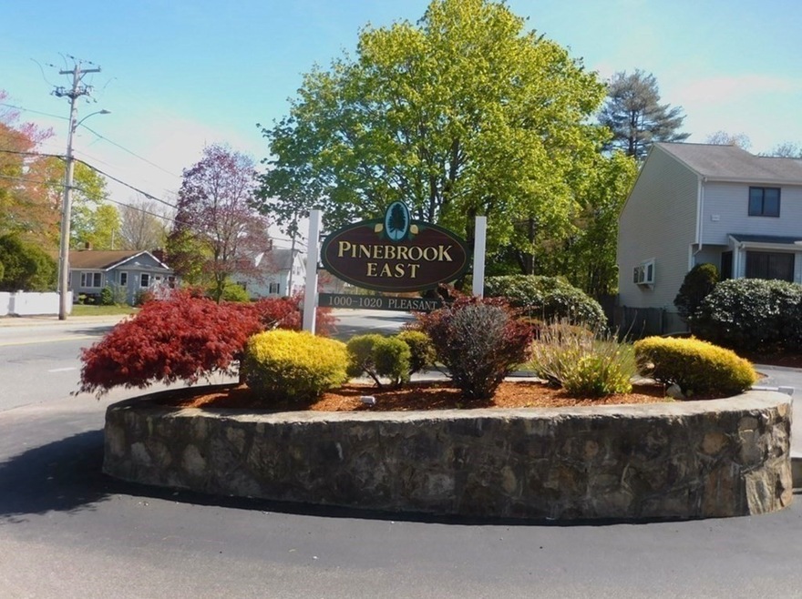 1004 Pleasant St unit 15, East Weymouth, MA 02189 - photo 1