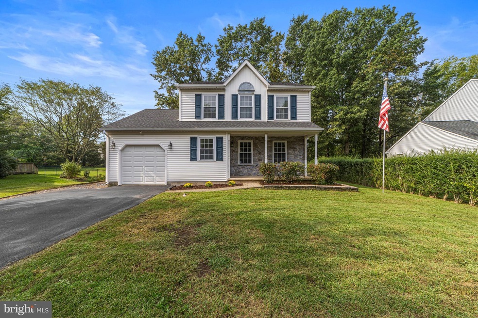 208 Wyckford Dr, Perkasie, PA 18944 - photo 1