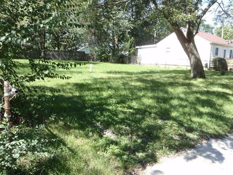 30 Walnut Pkwy, Crown Point, IN 46307 - photo 1