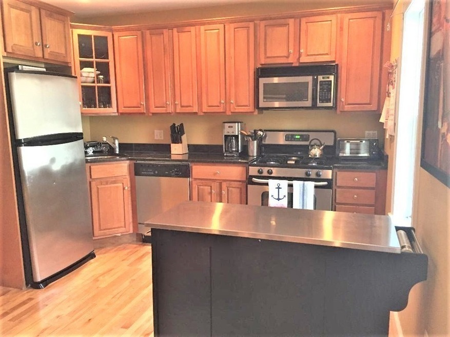 764 E 6th St unit 1, Boston, MA 02127 - photo 1