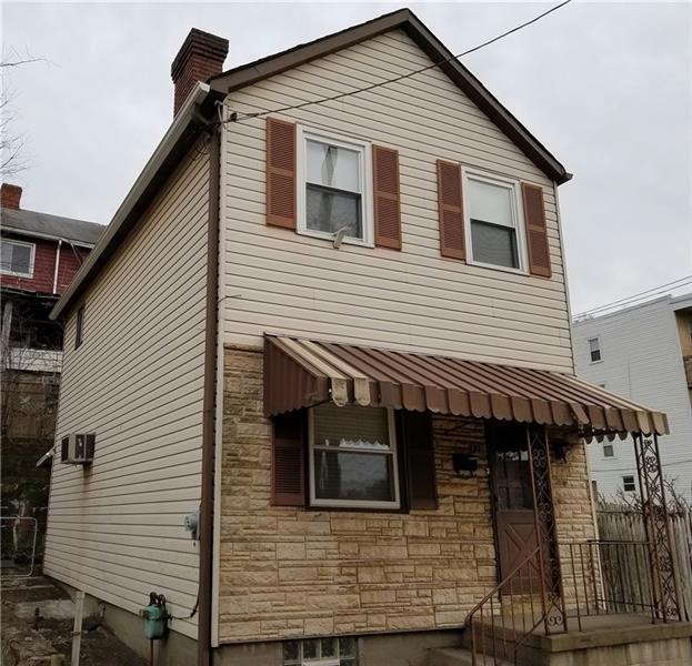 Front view with awning covering