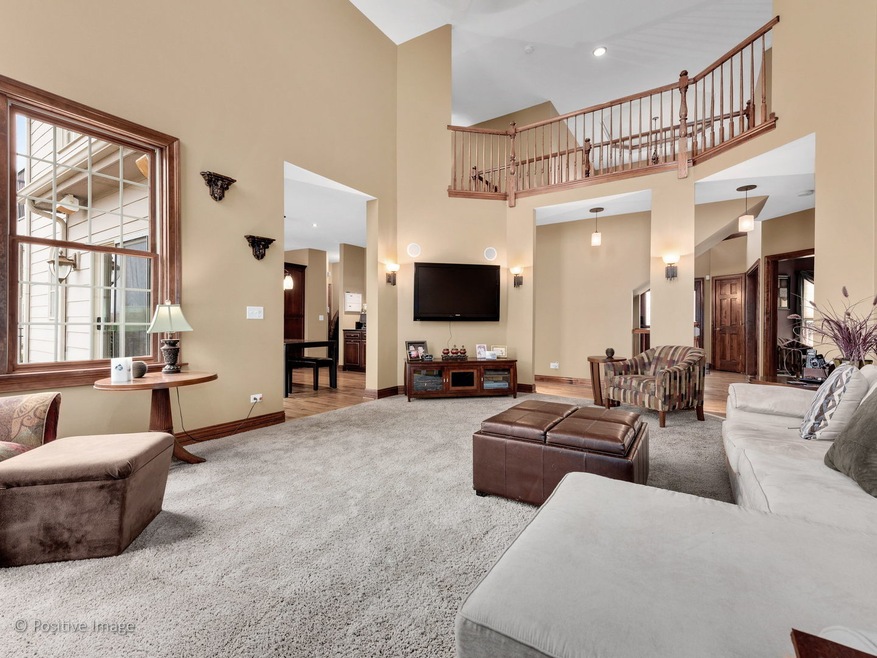 511 Clover Dr, Algonquin, IL 60102 - photo 1