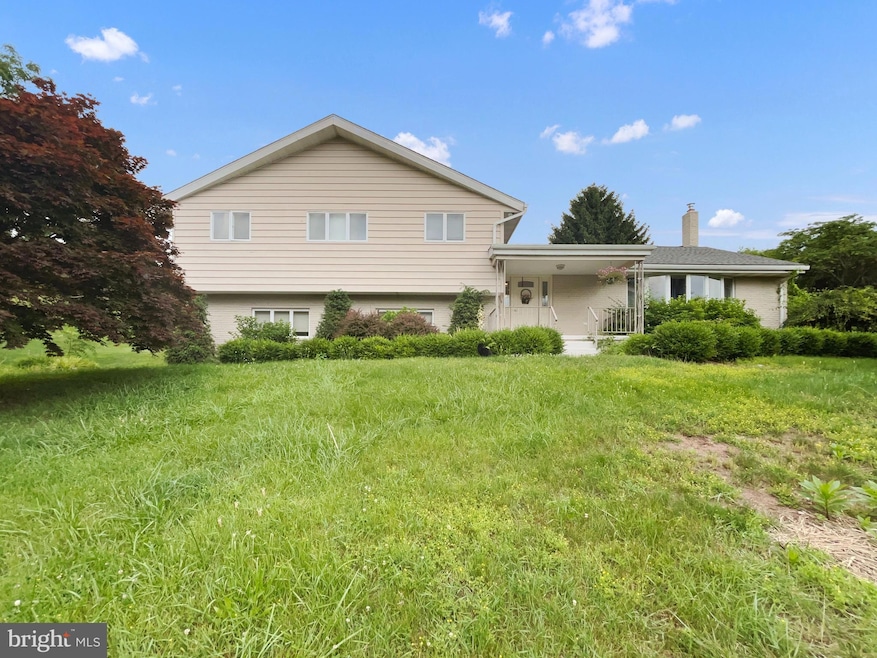 83 Imperial Dr, Reading, PA 19607 - photo 1