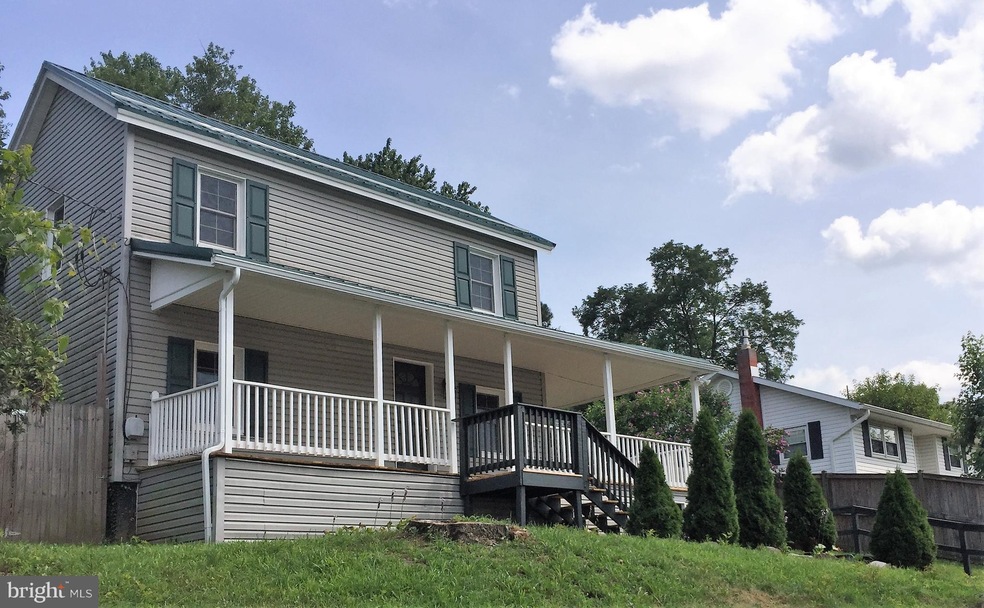 93 S Laurel Ave, Berkeley Springs, WV 25411 - photo 1