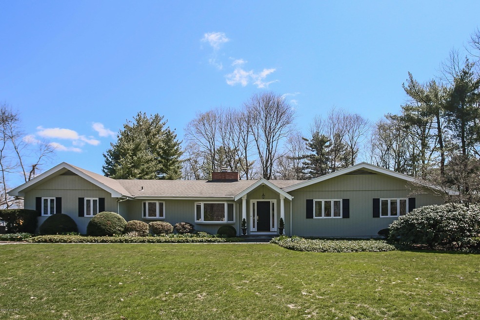 25 Turner Dr, Greenwich, CT 06831 - photo 1