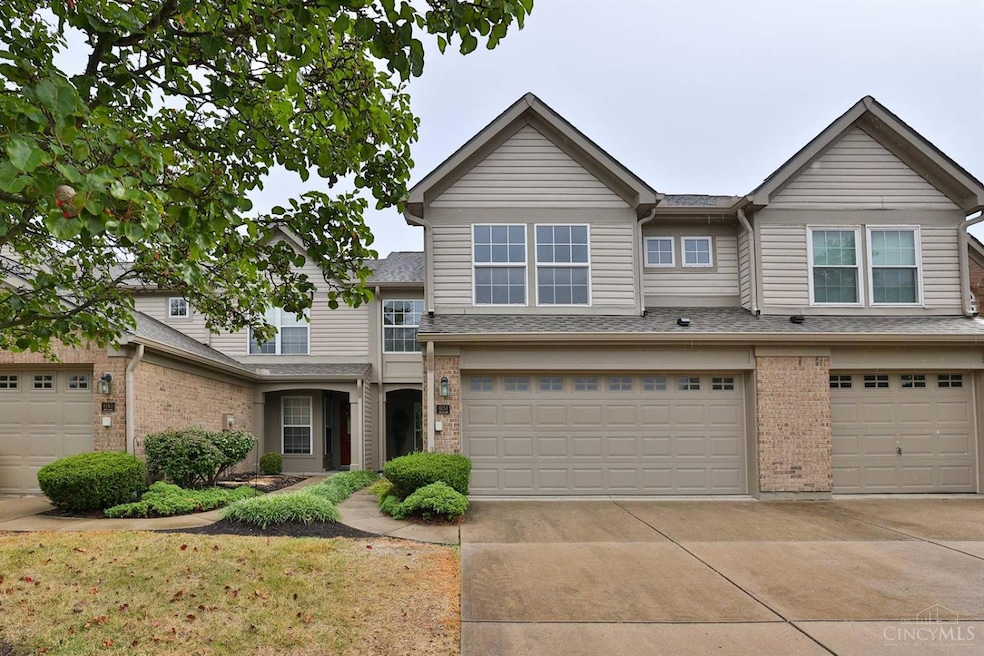 6134 Lakelyn unit 300D, Mason, OH 45040 - photo 1