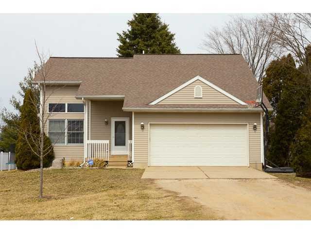 7506 W Mount, Lansing, MI 48917 - photo 1