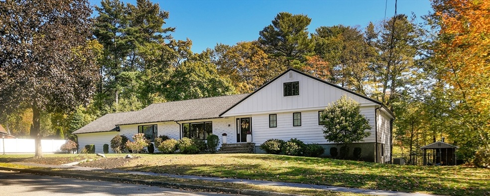 23 Tophet Rd, Lynnfield, MA 01940 - photo 1