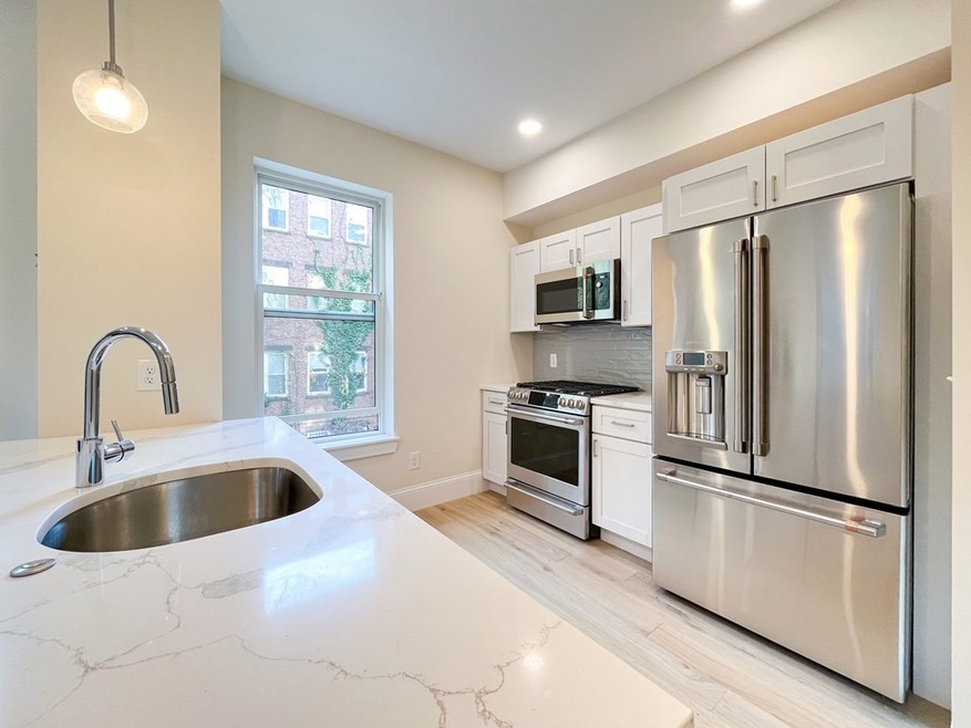 12 Arnold Cir unit 8, Cambridge, MA 02139 - photo 1