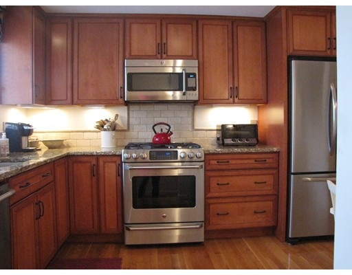 61 Gaslight Ln unit 61, North Easton, MA 02356 - photo 1