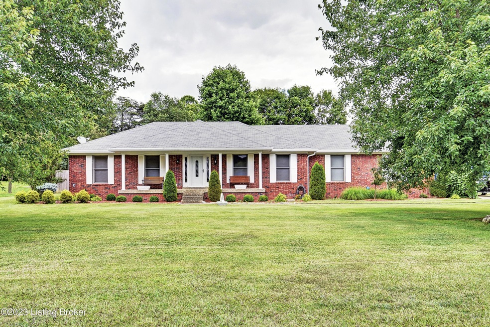 260 Cammi Dr, Shepherdsville, KY 40165 - photo 1