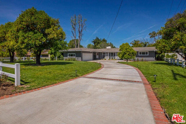 20555 Quedo Dr, Woodland Hills, CA 91364 - photo 1