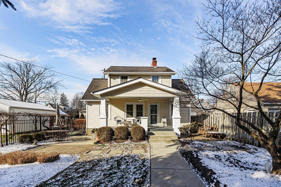 1283 elmwood 001