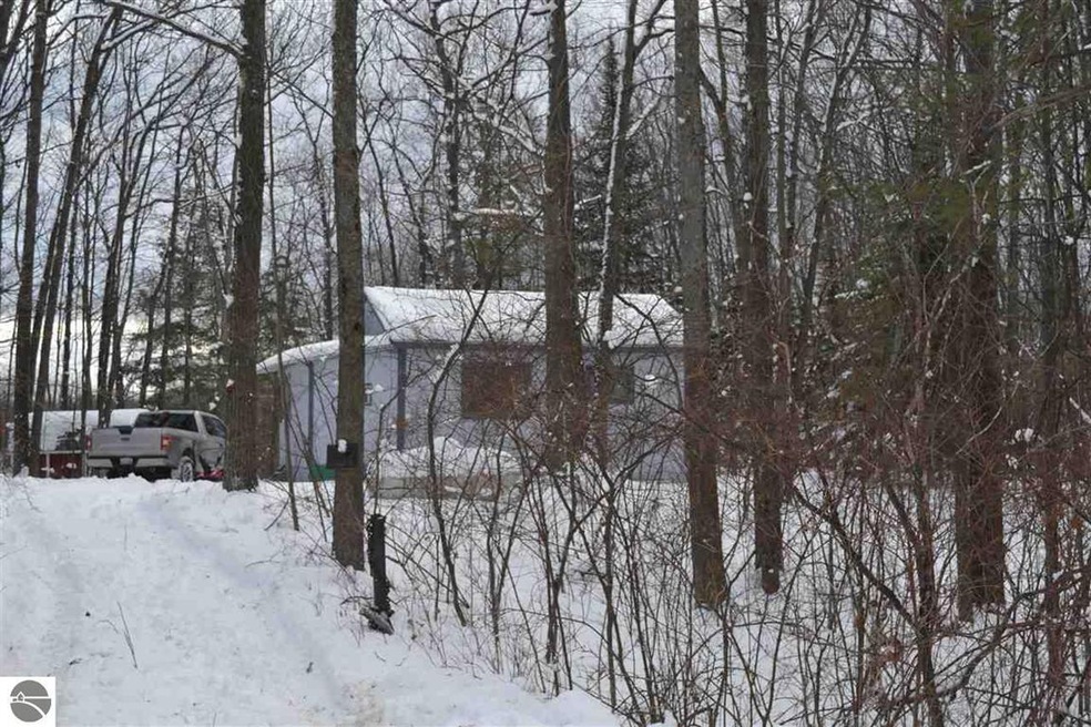 5281 W M-76, West Branch, MI 48661 - photo 1