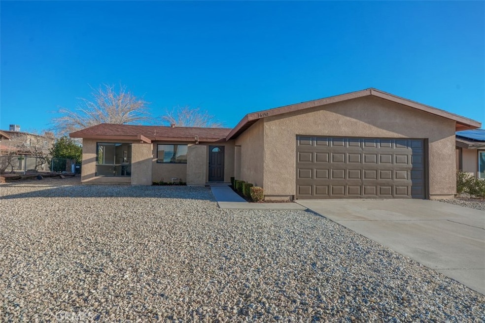 16152 Wimbleton Dr, Victorville, CA 92395 - photo 1