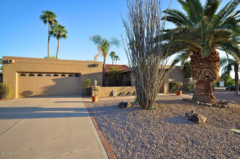 GREAT CURB APPEAL