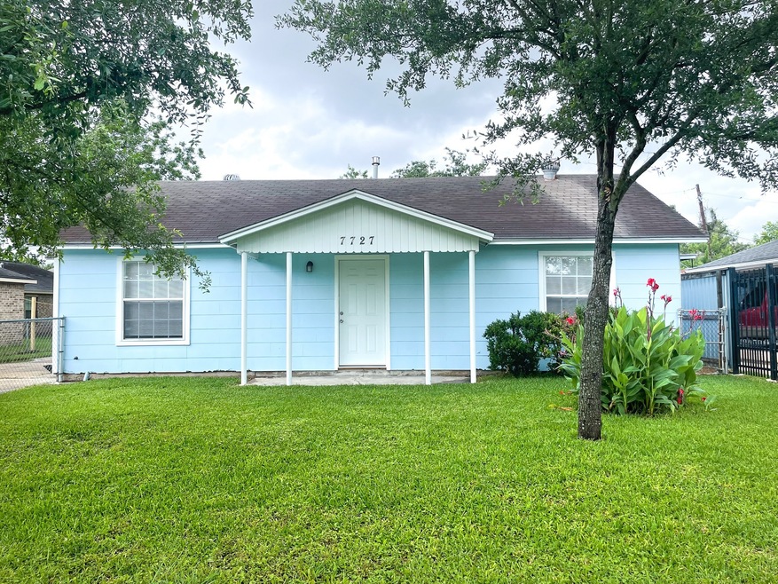 7727 Southern St, Houston, TX 77087 - photo 1